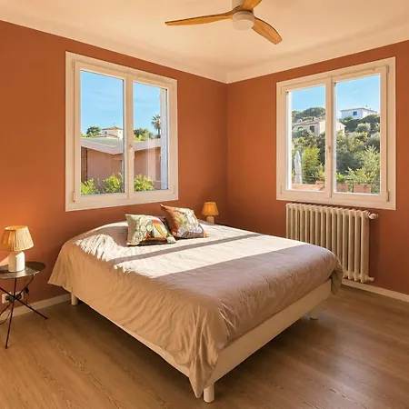بيت ضيافة Derriere Le Miroir, Art, Piscine Et Pool House كانيو سور مير
